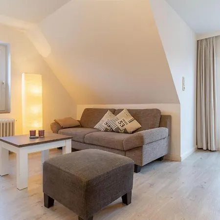 Haus-springfloot-whg-2-og Apartment Olsdorf